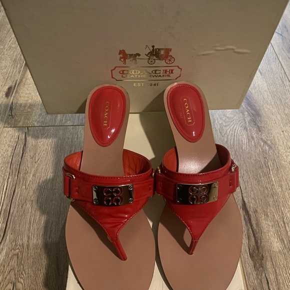 Coach Peach Coral Sandals Size 8B - Picture 1 of 5
